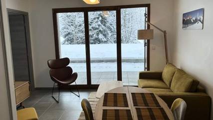 Gîte pour 5 personnes, avec terrasse dans Office De Tourisme De La Feclaz