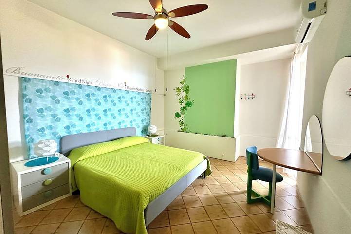 Appartement entier, Spacieux et lumineux appartement avec terrasse et vue sur la mer in Aci Trezza, Aci Castello