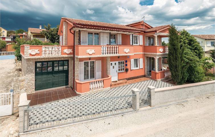 Ferienwohnung für 2 Personen, mit Terrasse in Peroj