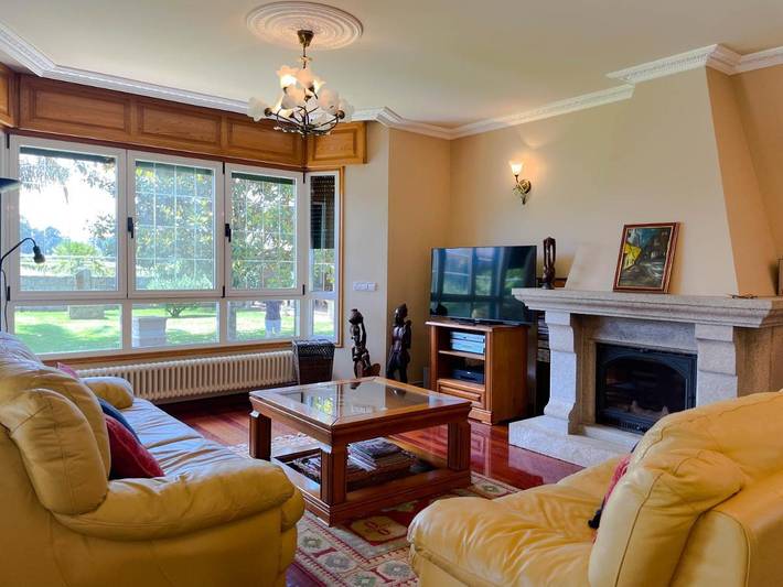 Chalet para 11 personas, con Balcón y Jacuzzi además de Terraza y Jardín en Galicia - 3