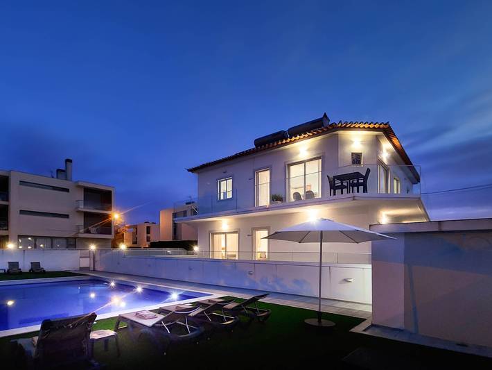 Casa de férias para 8 pessoas, com piscina e varanda em Ferreiras