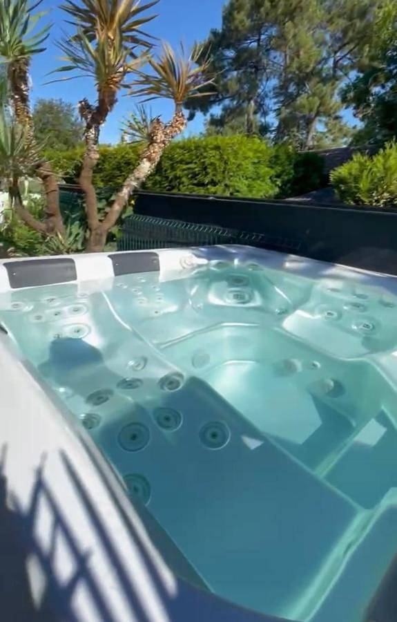 Location de vacances pour 8 personnes, avec jardin et jacuzzi à Martignas-sur-Jalle - 3