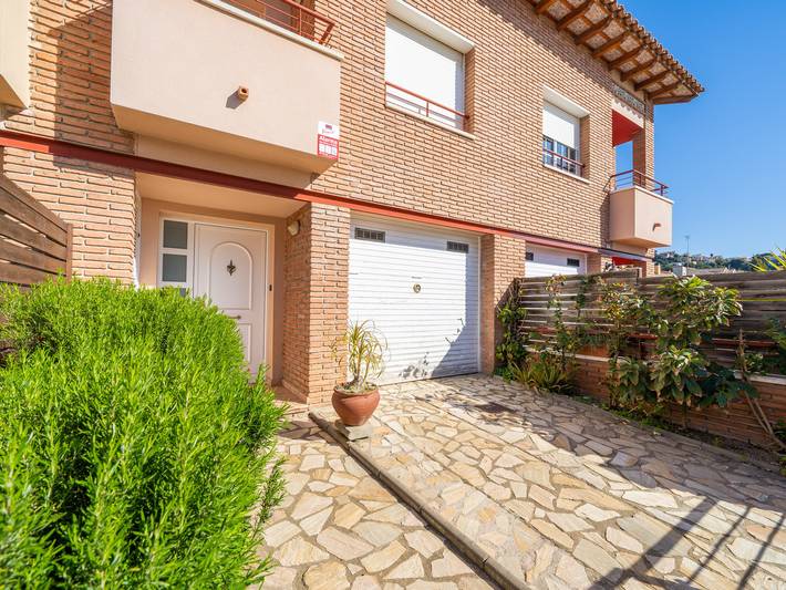 Gîte für 7 Personen, mit Balkon und Terrasse sowie Garten in Santa Susanna