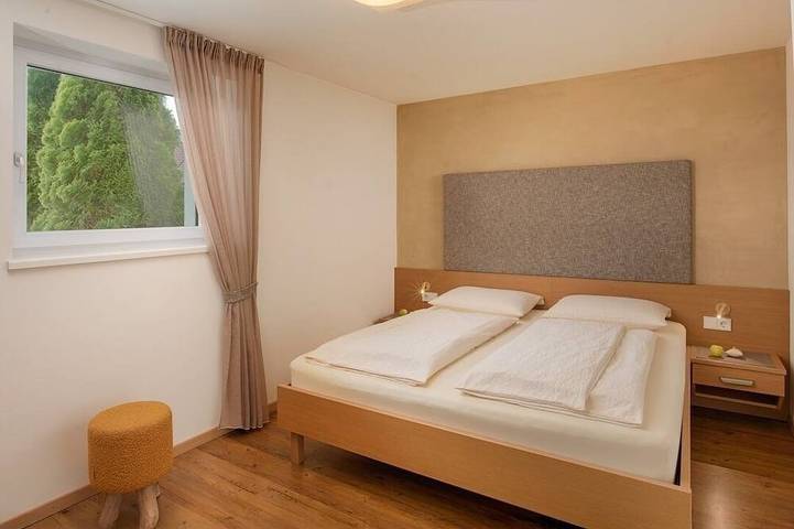 Ferienwohnung für 2 Personen, mit Pool und Garten sowie Whirlpool und Sauna in Reischach Südtirol - 2