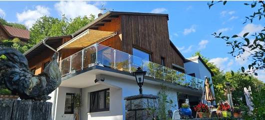 Gîte pour 6 personnes, avec vue et jardin, animaux acceptés à Husseren-Wesserling