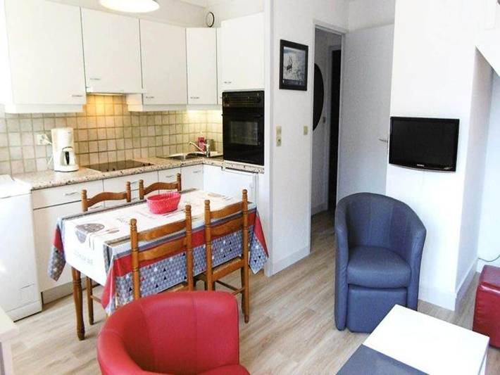 Gîte pour 5 personnes, avec jardin, adapté aux familles dans Plage Saint-Jacques - 4