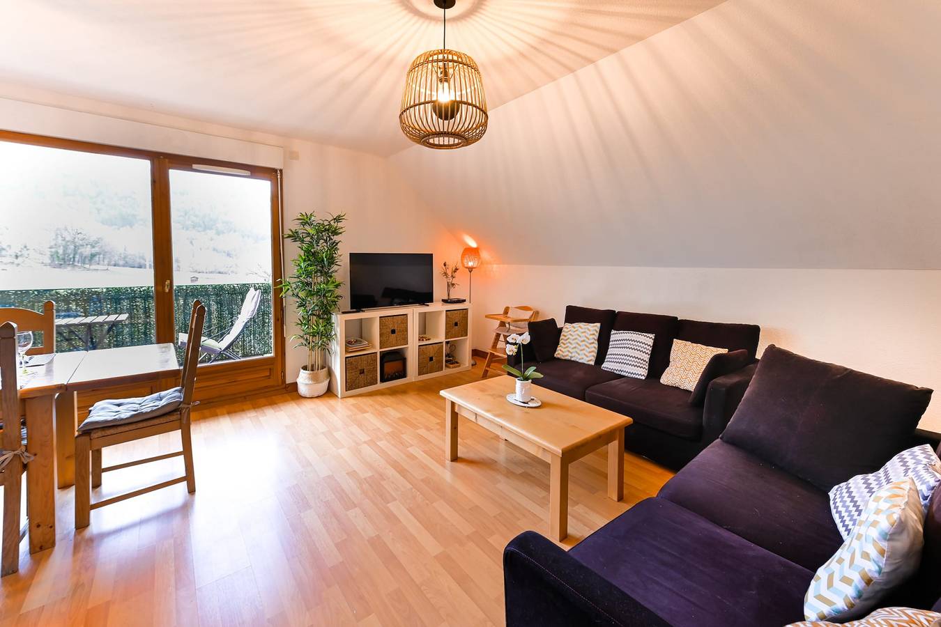 Ganze Ferienwohnung, Ferienwohnung für 6 Personen mit Balkon in Giez, Parc naturel régional du Massif des Bauges