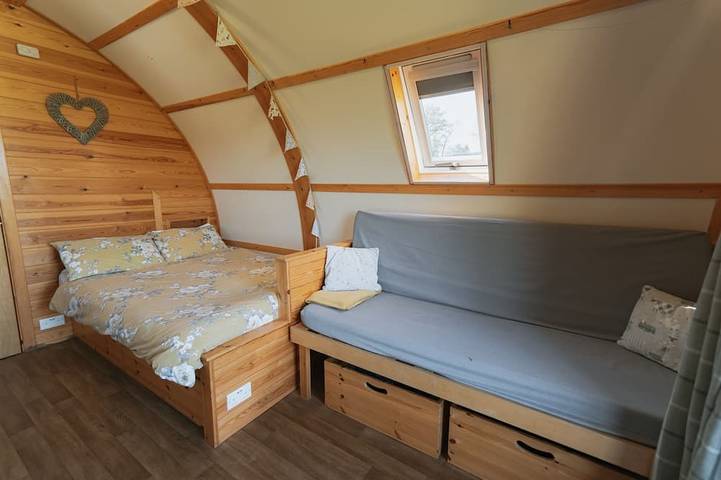 Standard-Hot Tub-Cabina-Bagno privato con doccia in Shropshire Hills