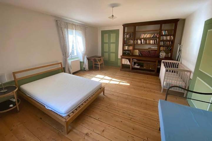 Location de vacances pour 13 personnes, avec terrasse ainsi que jacuzzi et jardin à Chambéry - 3