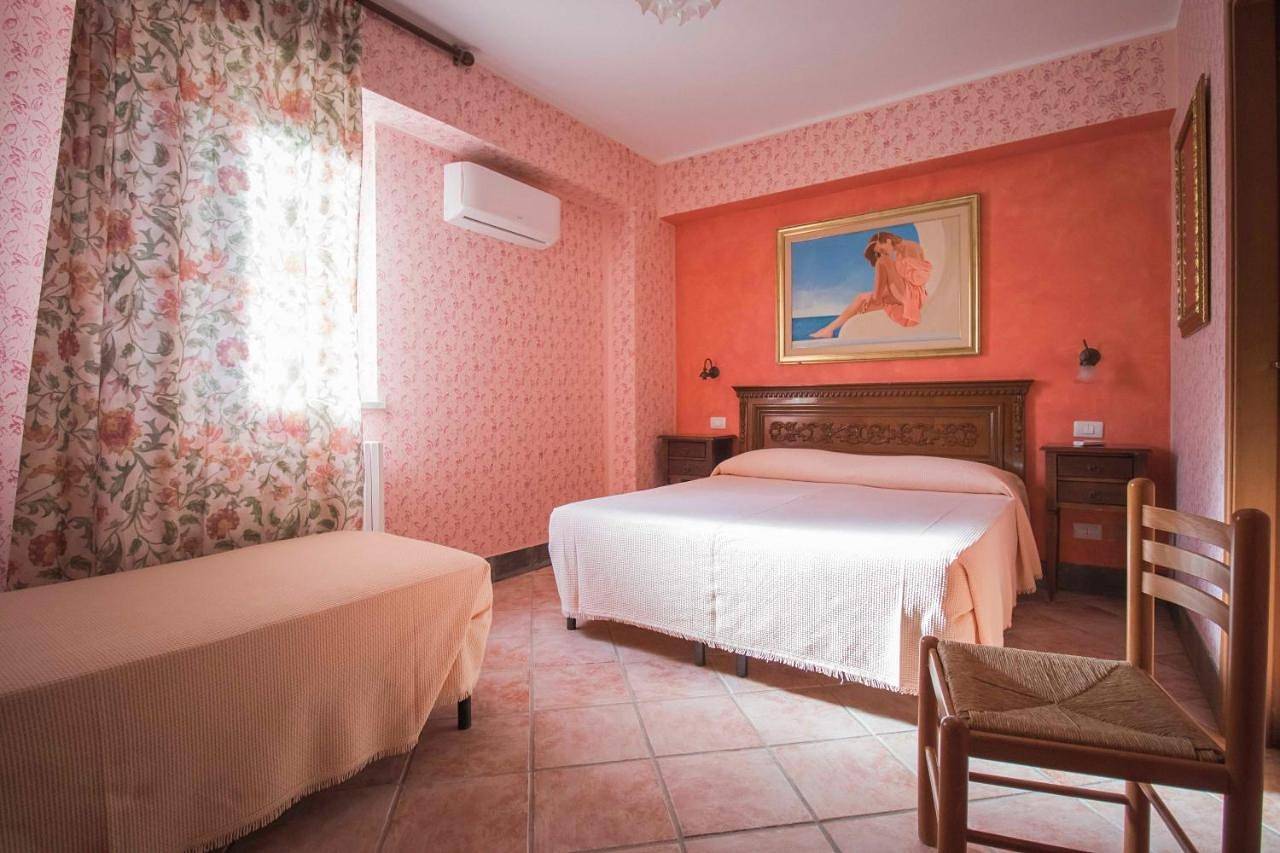 Casale Villa Rainò in Gangi, Provincia di Palermo