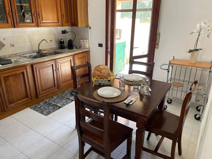 Casa vacanza per 4 persone, con giardino e panorama a Sestu