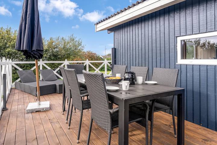 Lovely holiday home with annex and wilderness bath. in Kærgården, Limfjord in Nordjütland