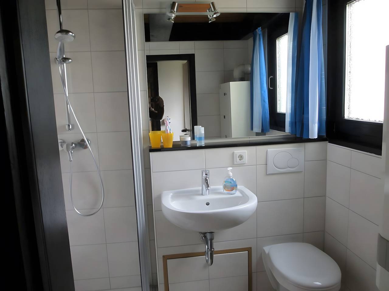 Ferienhaus 'Haus Malerwinkel' mit privater Terrasse, Garten und Wlan in Burhave, Butjadingen