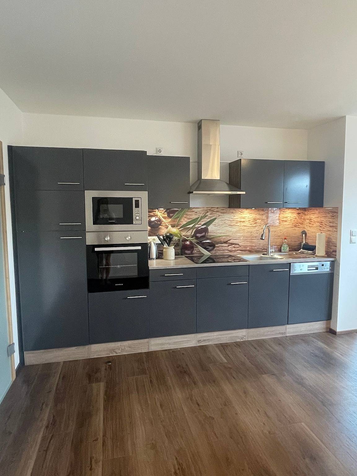 Entire apartment, Apartment 'Ferienwohnung Adelsried 1' with Private Terrace and Wi-Fi in Adelsried, Bavarian Swabia