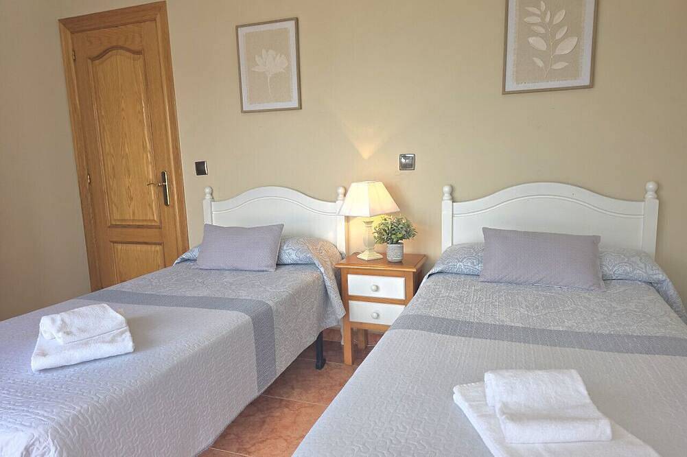 Ganze Wohnung, Apto 2 hab en la playa - Pineda 6402 in Noja, Kantabrische Küste