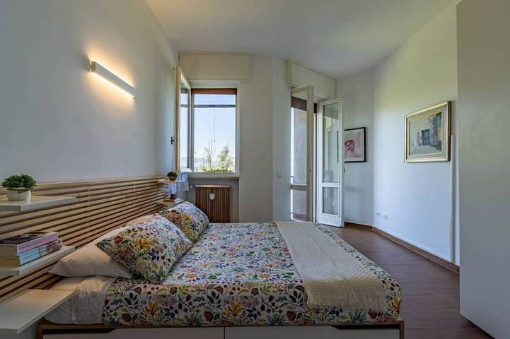 Ganze Wohnung, Lake View - Apartment with a terrace overlooking the lake - AC - WiFi - By Guestaly in Dormelletto, Lago Maggiore (Piemont)