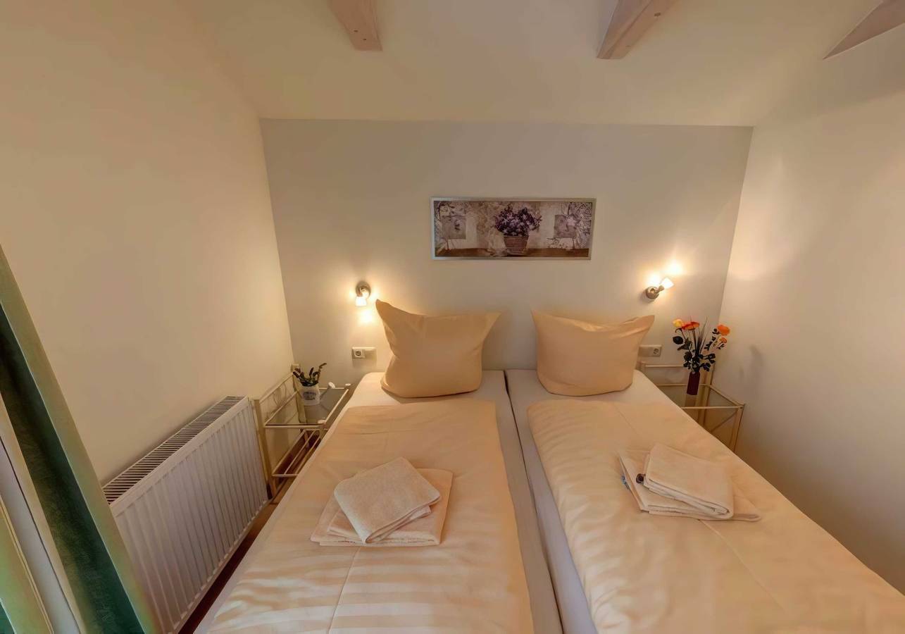 Ganze Ferienwohnung, Villa Sonnentraum, App. 3 in Drei Kaiserbäder, Heringsdorf