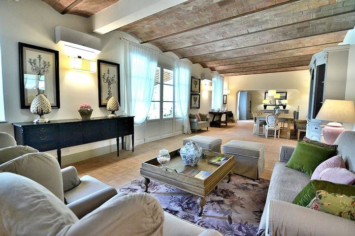 Villa voor 14 personen, met tuin in Poggibonsi