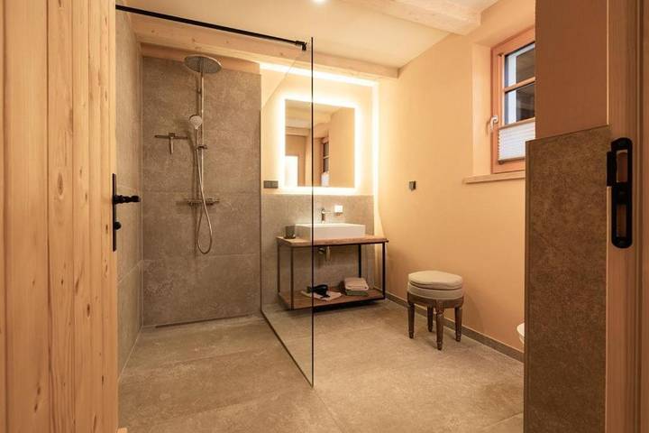 Ferienwohnung für 6 Personen, mit Sauna und Garten sowie Ausblick, mit Haustier in Struppen