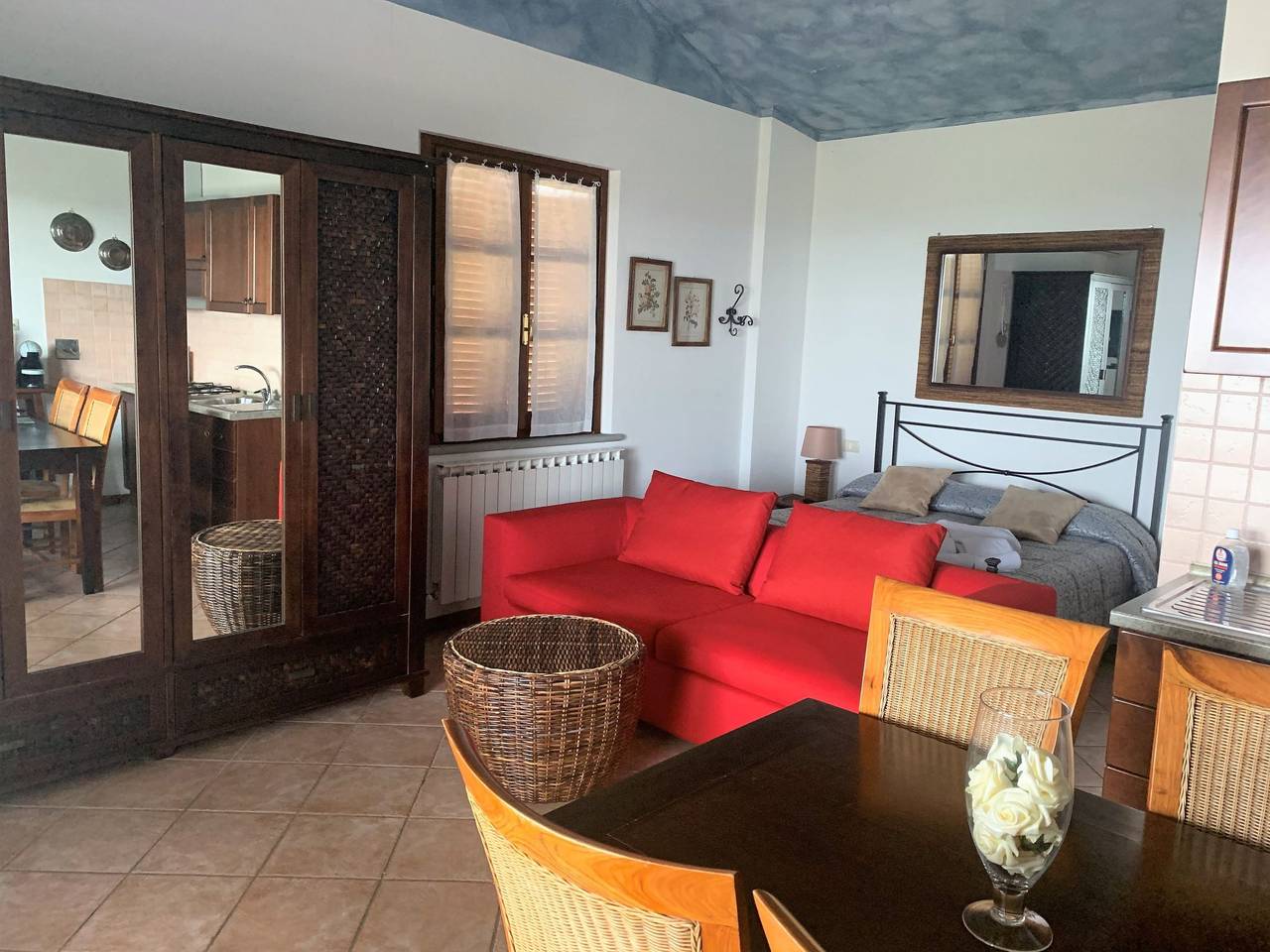 Appartement entier, Wohnung 'Romantisches Studio mit Seeblick' in Tuoro sul Trasimeno, Lac Trasimène