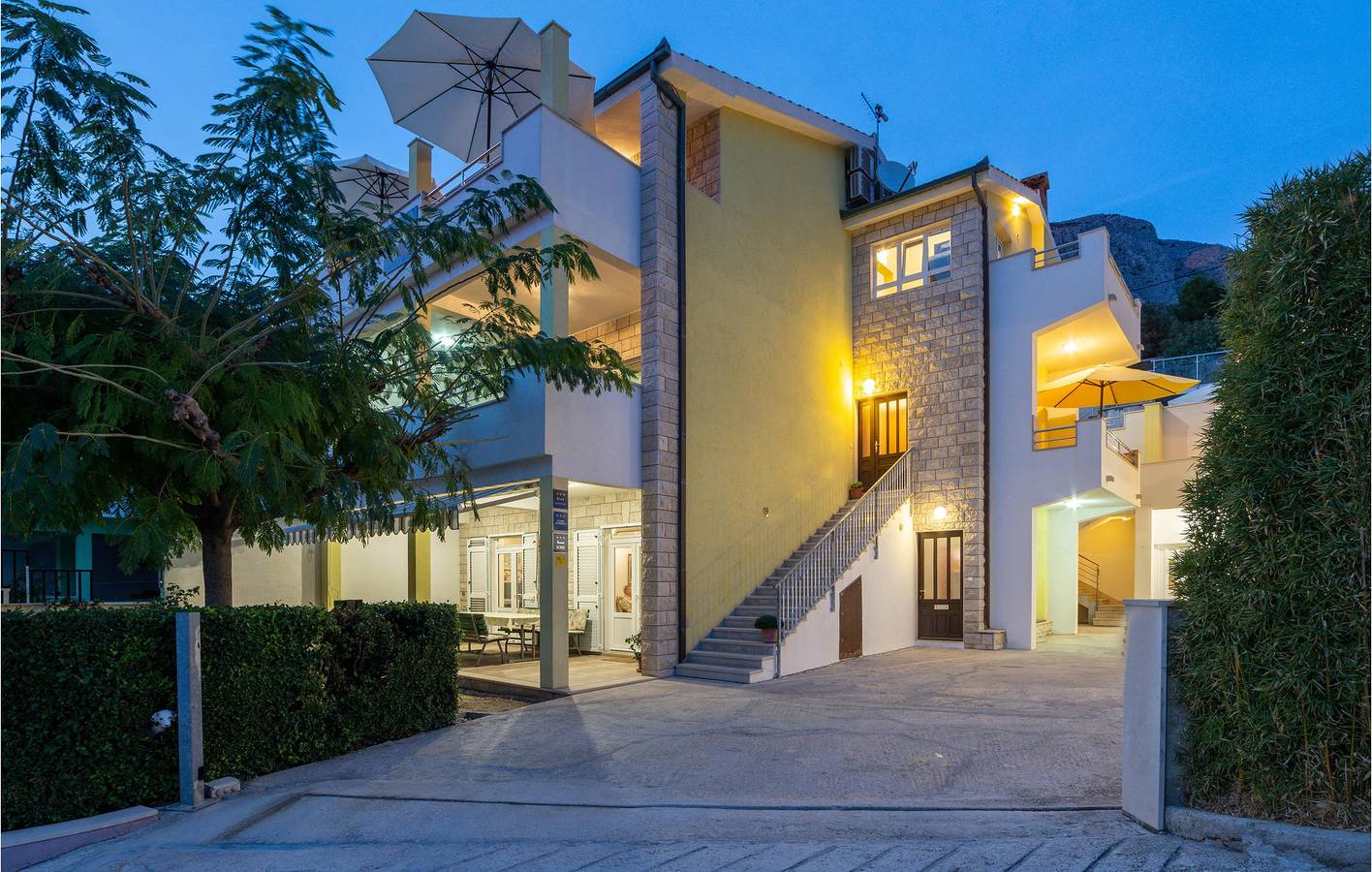 Ganze Ferienwohnung, Ferienwohnung für 8 Personen mit Terrasse in Lokva Rogoznica, Split-Dalmatien