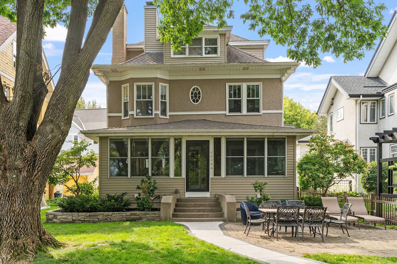 Vacation Rental for 7 Guests in Minneapolis, Twin Cities