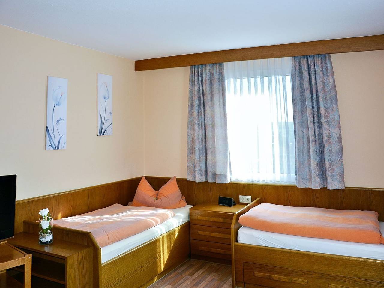 Ganze Ferienwohnung, Haus Erna - Appartement 6 in Bad Wildungen, Waldecker Land