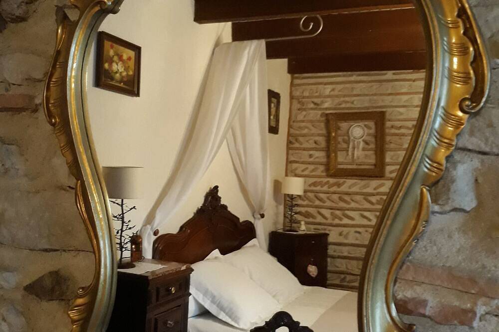 Gironde\" guest room, swimming pool and Nordic bath in Sigalens, Langon en omgeving