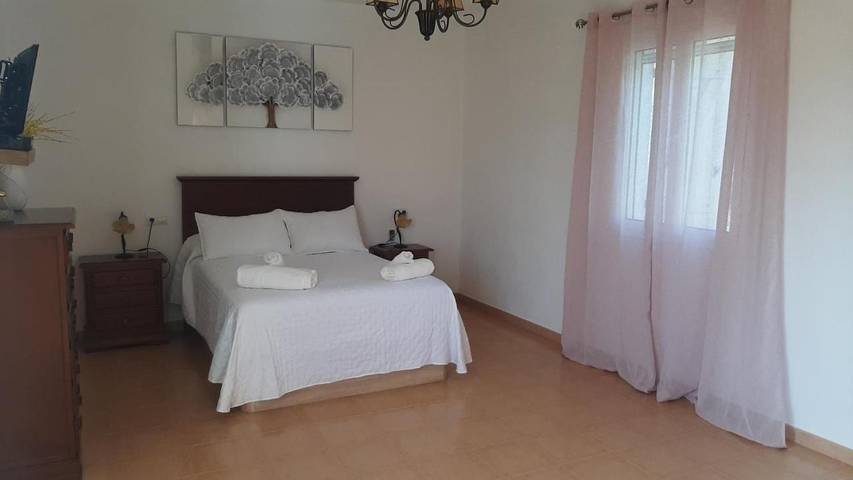 Casa rural para 6 personas, con terraza además de vistas y piscina en Pruna - 3