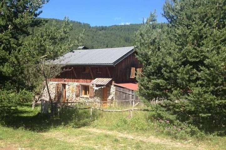 Gîte pour 8 personnes, avec Terrasse et Jardin à Roubion
