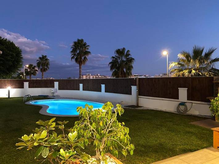 Villa pour 12 personnes, avec Balcon et Terrasse ainsi que Jardin et Piscine à Calafell - 4