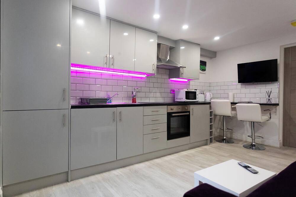 Apartamento entero, Apartamento-Lujoso-Baño privado con ducha-1 bedroom Luxury Apartmen in Leeds, Yorkshire del Oeste