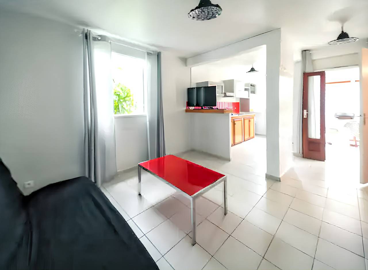 Charmantes Haus in Sainte-Anne mit Gemeinschaftspool. in Sainte-Anne, Guadeloupe