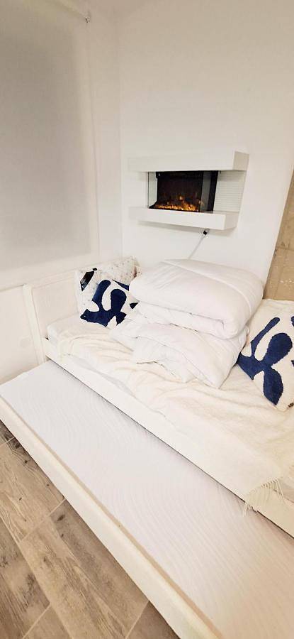 Gîte pour 4 personnes, avec piscine ainsi que jacuzzi et jardin à Alixan - 2