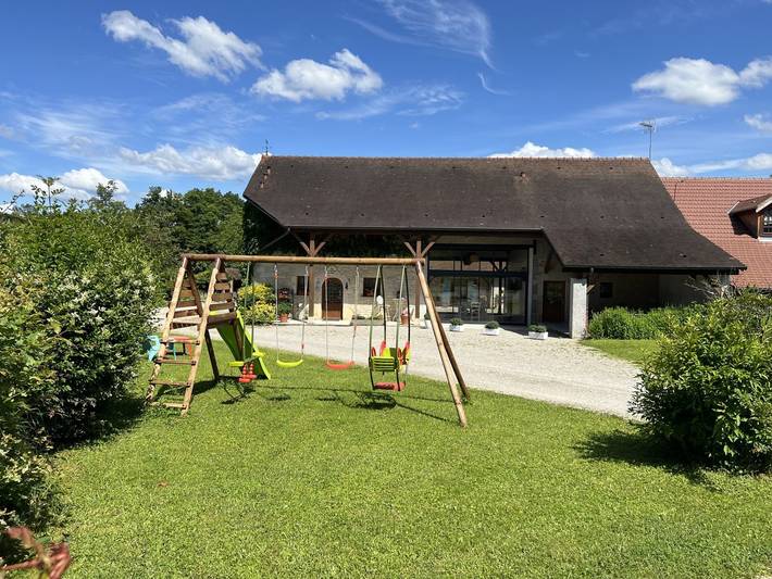 Chambre d’hôte pour 5 personnes, avec piscine et jardin dans le Jura - 4