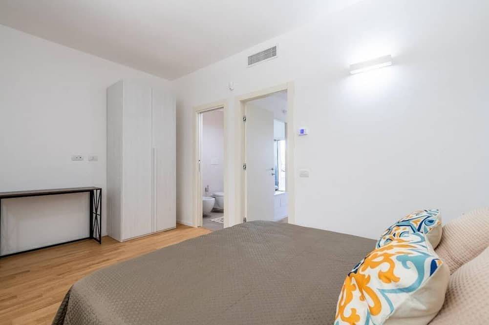 Apartamento entero, Benjamin House with Private Parking in Bari, Region de Bari