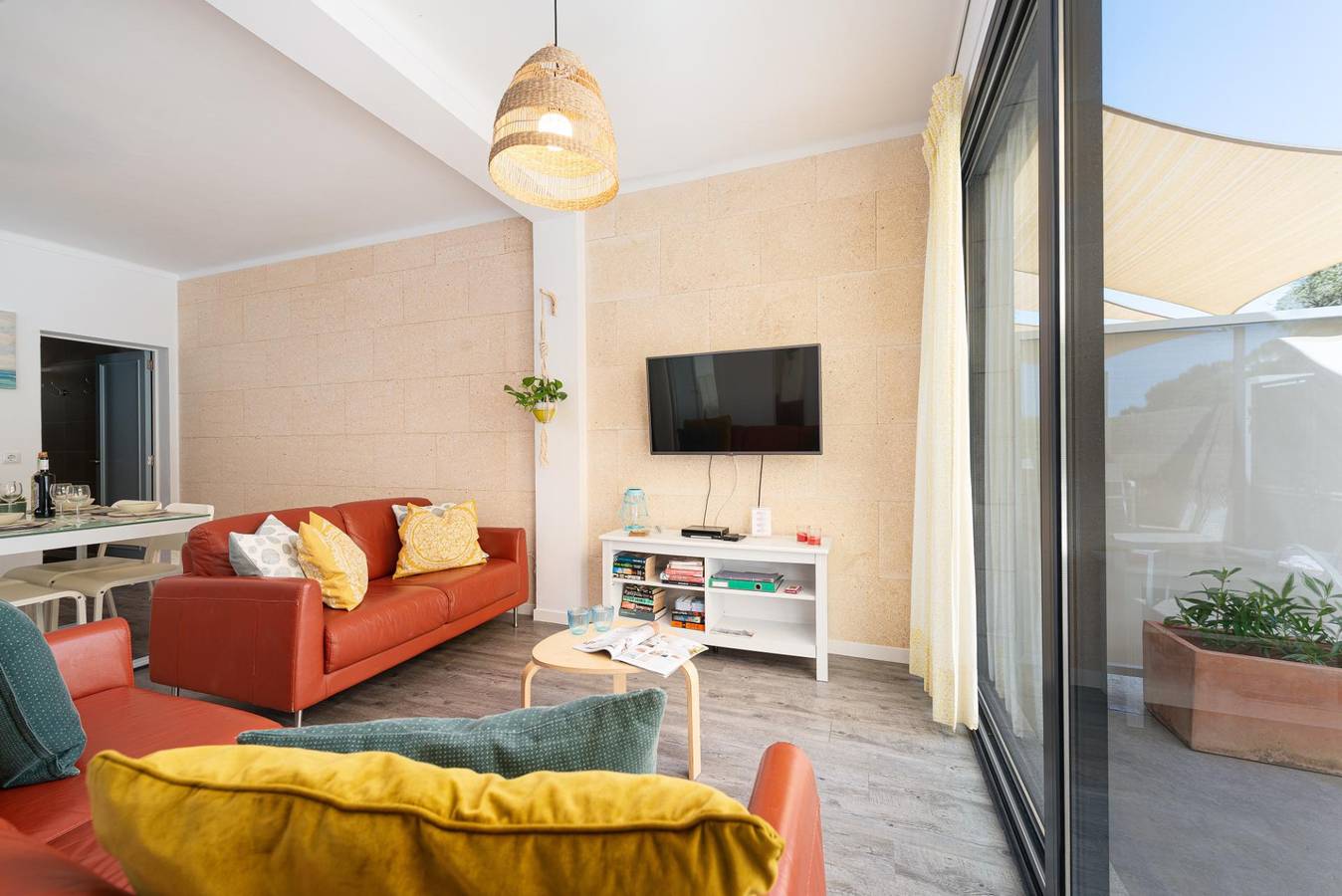 Ganze Wohnung, Ferienwohnung für 4 Personen mit Balkon/Terrasse in Cala Sant Vicenc, Pollença
