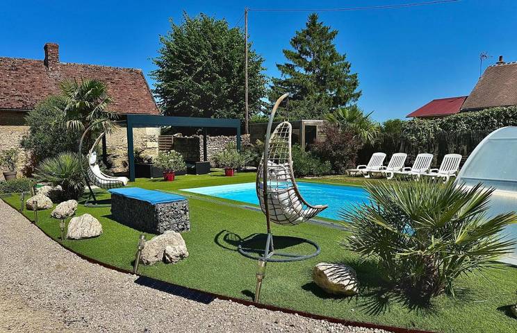 Maison d’hôte pour 7 personnes, avec jardin ainsi que jacuzzi et piscine, adapté aux familles à Mosnes - 2