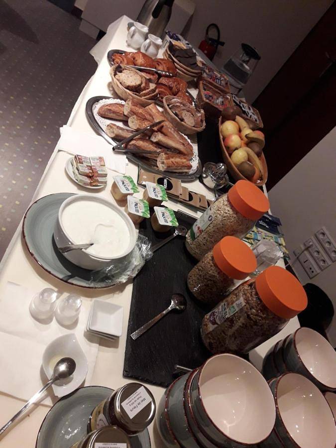 Hôtel pour 2 personnes, avec jardin et piscine à GY - 3