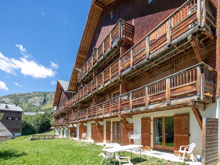 Chalet pour 5 personnes, avec piscine et balcon, adapté aux familles