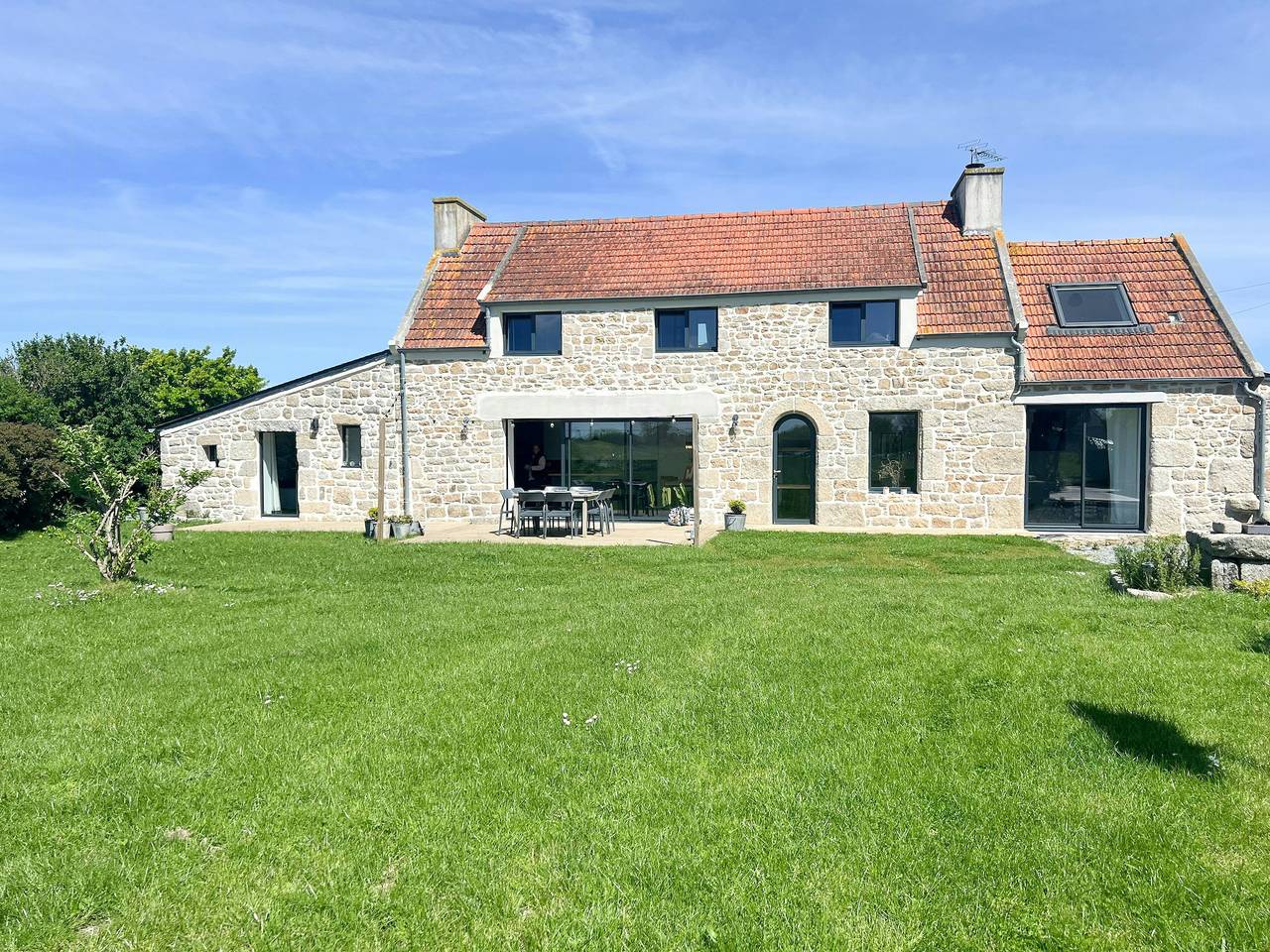 Maison De Vacances pour 12 Personnes dans Plouescat, Région de Morlaix