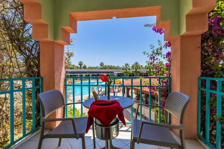 Station pour 3 personnes, avec sauna ainsi que piscine et jardin, animaux acceptés dans Province d'Antalya - 2