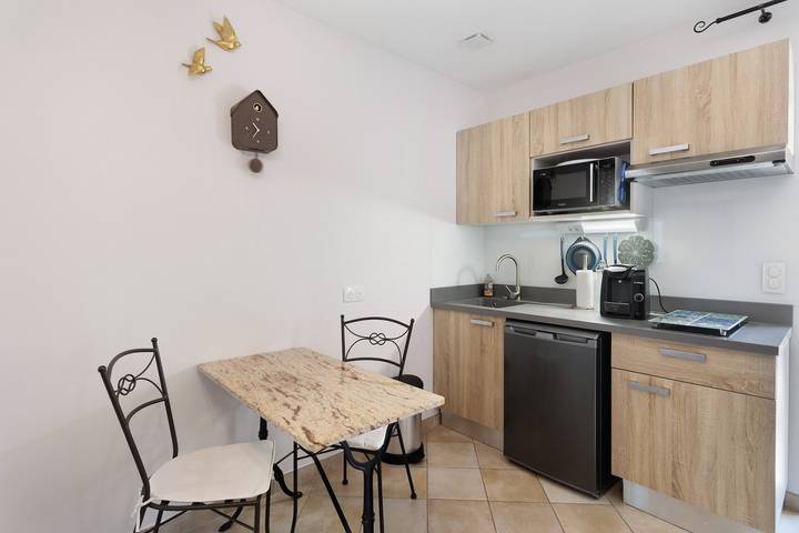 Gîte pour 3 personnes, avec jardin à Proissans - 3