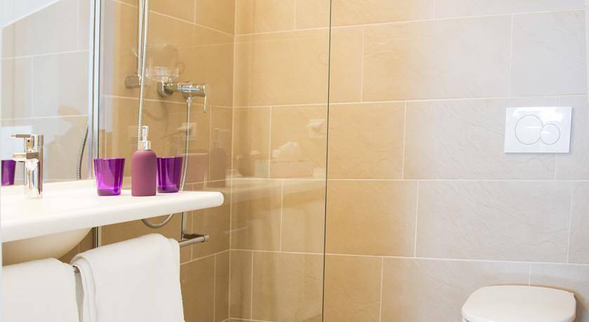 Doppelzimmer mit Dusche &amp; Wc in Salzburg, Salzburg und Umgebung