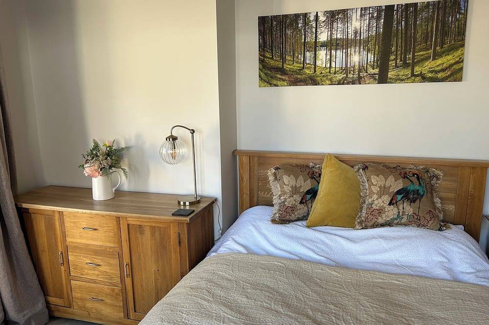 Entire apartment, Sunny Garden Retreat Wfh in Solihull -Nec,Jlr,Bhx in Solihull, Birmingham Area