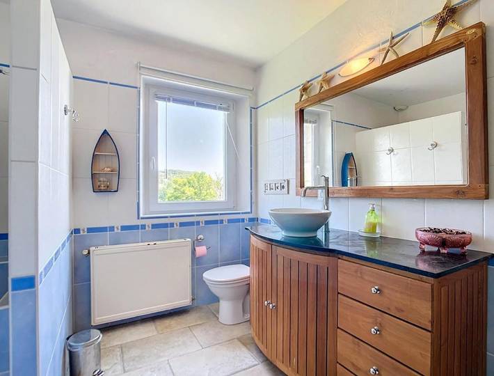 Gîte pour 9 personnes, avec piscine ainsi que vue et jardin à Saint-Germain-du-Bel-Air - 4