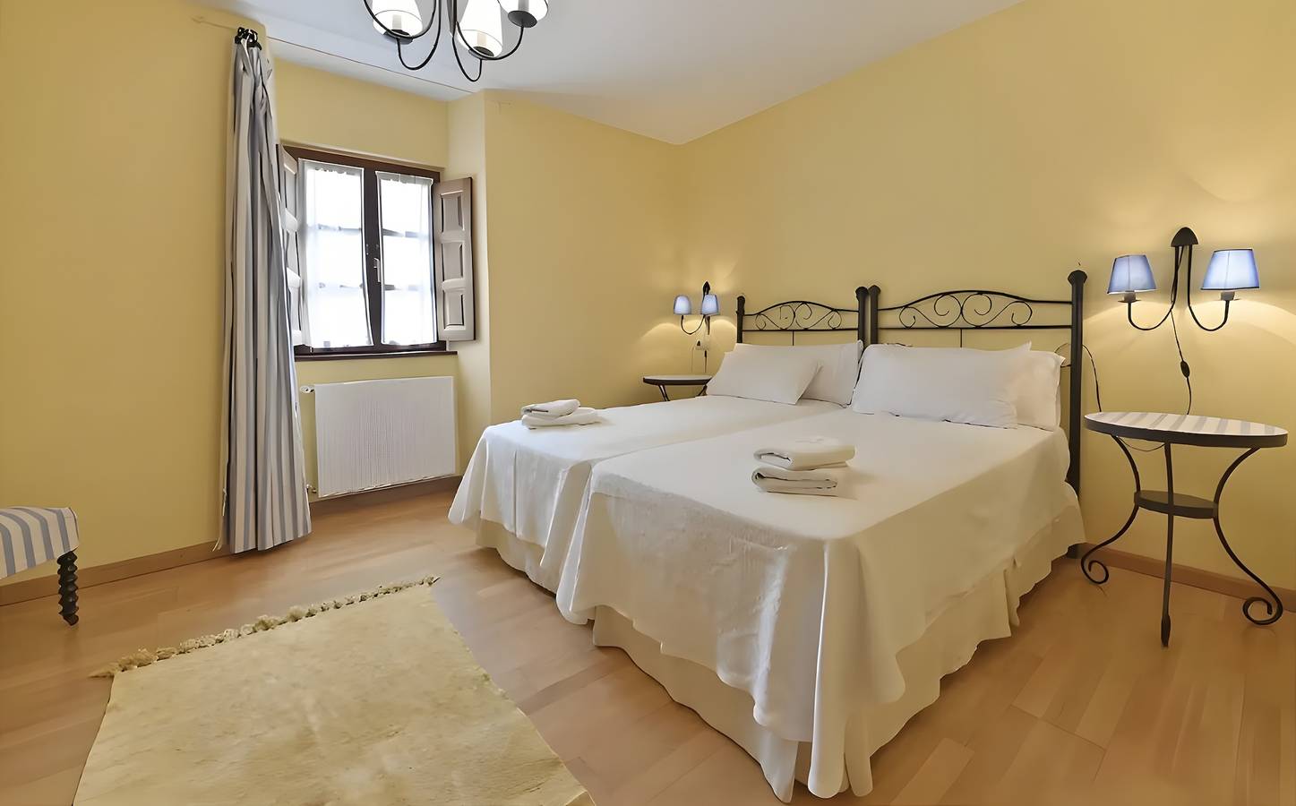 Ganze Wohnung, Ferienwohnung 'Puente Del Narcea 3' mit Bergblick, privater Terrasse und Wlan in Cangas del Narcea, Cordillera Cantábrica