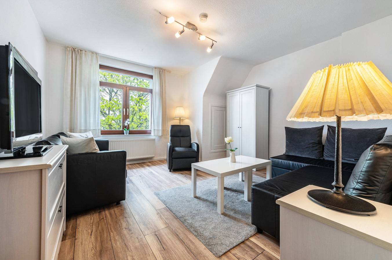 Ganze Wohnung, Appartement '2' mit moderner Landhausküche in Döse, Cuxhaven