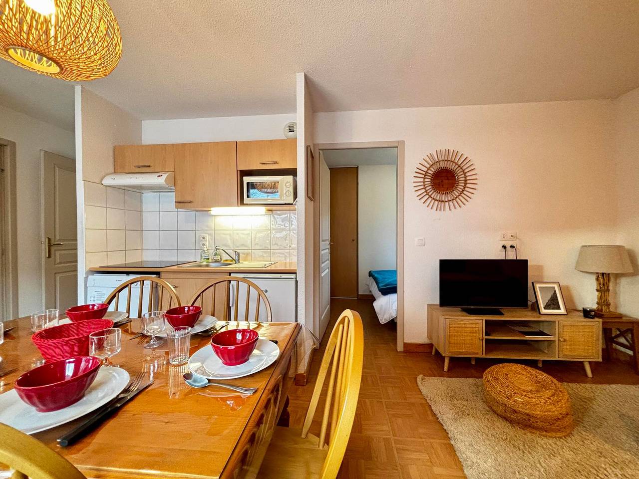 Ganze Wohnung, Gemütliche Wohnung mit großer Terrasse direkt an der Piste in Flumet, Albertville und Umgebung