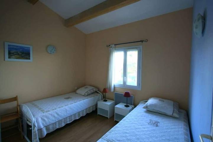 Location de vacances pour 4 personnes, avec terrasse et jardin à Saint-Quentin-la-Poterie - 4